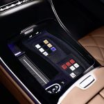 Mercedes-Benz S 680 GUARD 4MATIC (Kraftstoffverbrauch kombiniert (NEFZ): xx,x l/100 km; CO2-Emissionen kombiniert (NEFZ): xxx g/km); Exterieur: onyxschwarz metallic; Interieur: Leder Exclusiv sienabraun/schwarz // Mercedes-Benz S 680 GUARD 4MATIC (combined fuel consumption (NEDC): xx.x l/100 km; combined CO2 emissions (NEDC): xxx g/km; exterior: onyx black metallic; interior: Leather exclusive siena brown/black